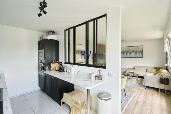SUPERBE APPARTEMENT T4 RÉNOVÉ AVEC GARAGE
