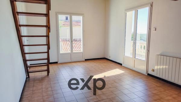 Maison individuelle avec deux logements et vue panoramique – Puimichel (04700)