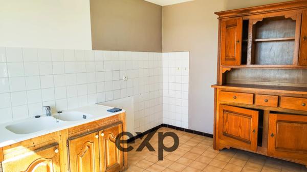 Maison individuelle avec deux logements et vue panoramique – Puimichel (04700)