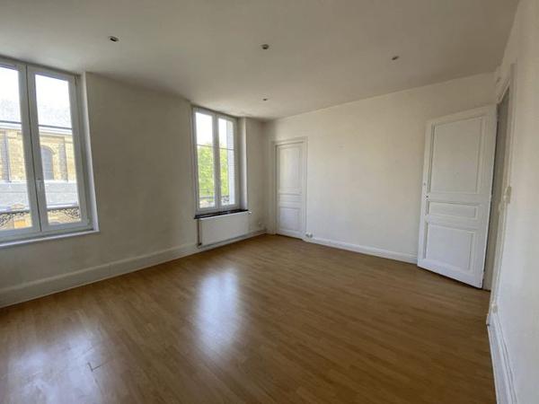 Appartement 2 pièces T2 F2 53.8 m² à Charleville-mezieres 39 BOULEVARD GAMBETTA 08000 à louer