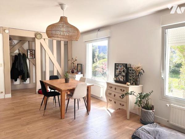 MAISON RENOVEE - PLOMELIN