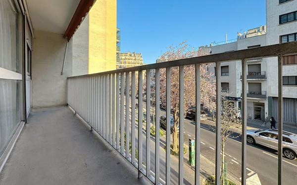 Appartement à vendre    4 pièces • 89 m2 Paris 20