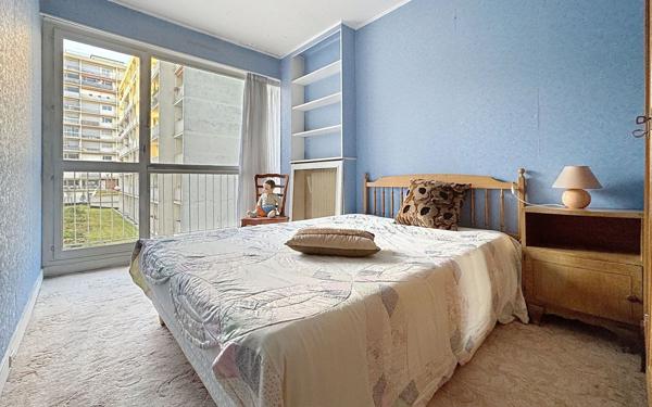 Appartement à vendre    4 pièces • 89 m2 Paris 20