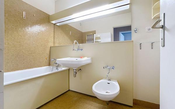 Appartement à vendre    4 pièces • 89 m2 Paris 20