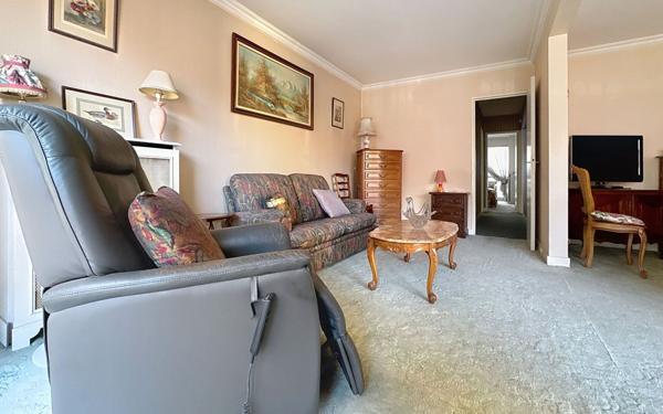 Appartement à vendre    4 pièces • 89 m2 Paris 20