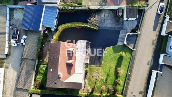 MAISON À VENDRE DE 7 PIÈCES DE 201,00 M²