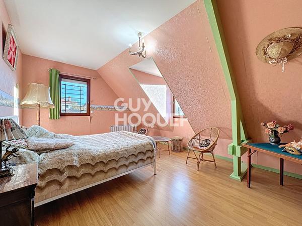 MAISON À VENDRE DE 7 PIÈCES DE 201,00 M²