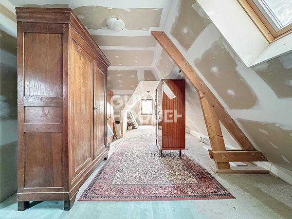 MAISON À VENDRE DE 7 PIÈCES DE 201,00 M²