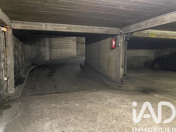 Parking à vendre 13 m² Paris 20