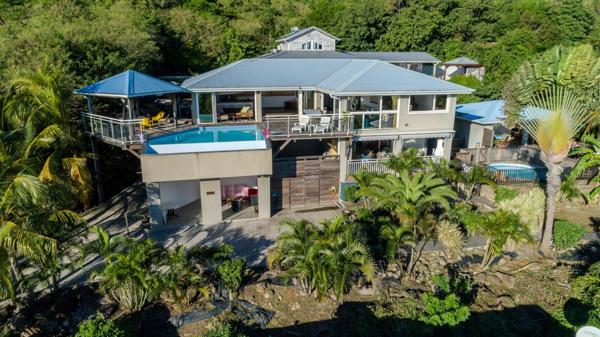 Villa de prestige 9 pièces vue mer au Diamant
