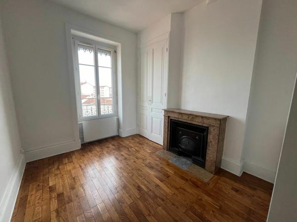 Appartement à louer    2 pièces • 57 m2 Lyon 7