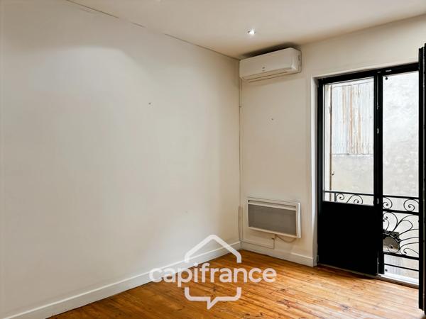 Bureaux de 180m2 avec sous-sol intégral en cœur de ville dans un bel immeuble en pierre