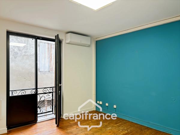 Bureaux de 180m2 avec sous-sol intégral en cœur de ville dans un bel immeuble en pierre