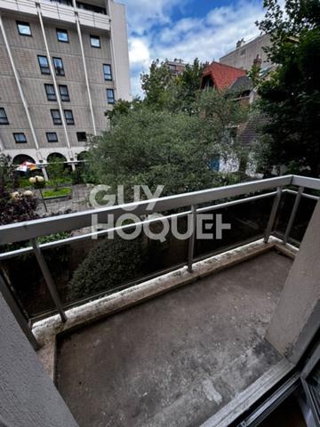 STUDIO MEUBLE AVEC BALCON  - MICHELET