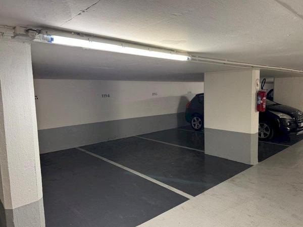 Emplacement Parking - Hôpital Montreuil