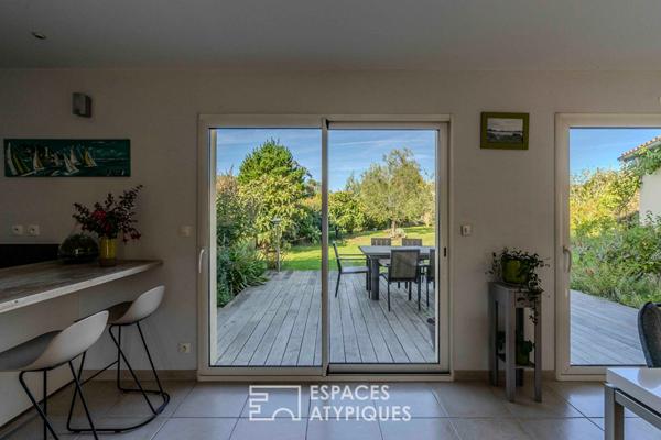 Élégante villa moderne de plain-pied à quelques pas des plages