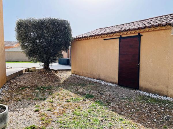 Villa lumineuse exposée Sud avec piscine