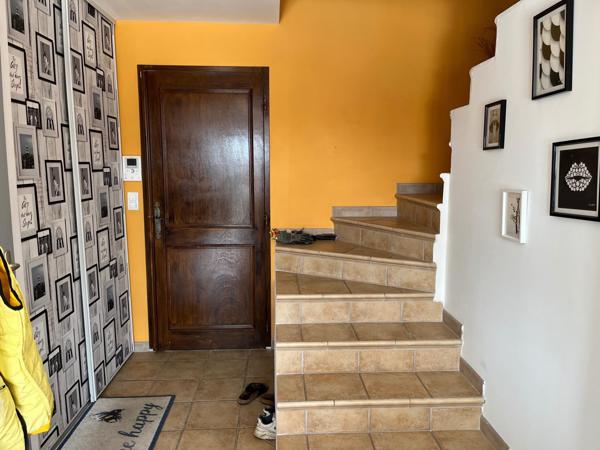 Villa lumineuse exposée Sud avec piscine