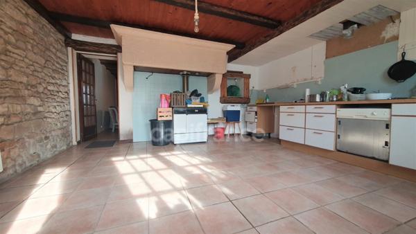 Maison à vendre 7 pièces proche de VAUVILLERS (70)