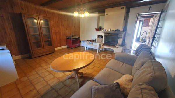 Maison à vendre 7 pièces proche de VAUVILLERS (70)