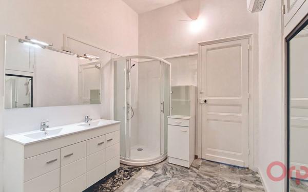 Appartement à louer    4 pièces •  Perpignan