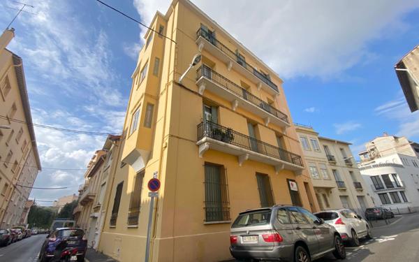 Appartement à louer    4 pièces •  Perpignan