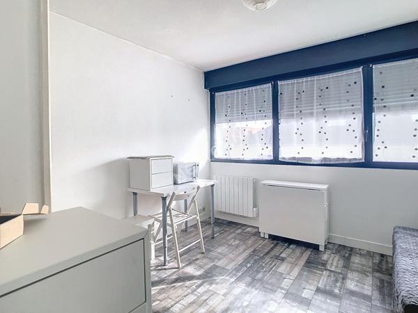 Appartement T1 à louer au 3ème étage à Nantes République