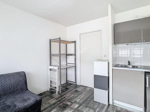 Appartement T1 à louer au 3ème étage à Nantes République