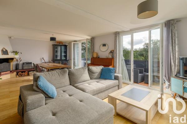 Appartement 4 pièces de 103 m² à Pollionnay (69290)