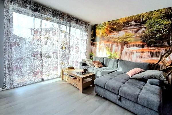 Élégante maison familiale rénovée au coeur de Saint-Pierre-du-Mont