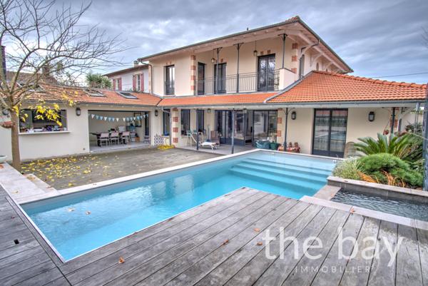 Andernos-les-Bains (33510) Villa d'exception au cœur d'Andernos