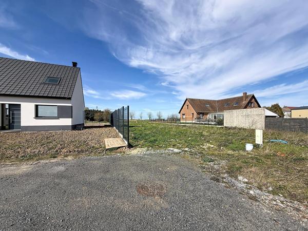 TERRAIN A BATIR SUPERFICIE 418m2