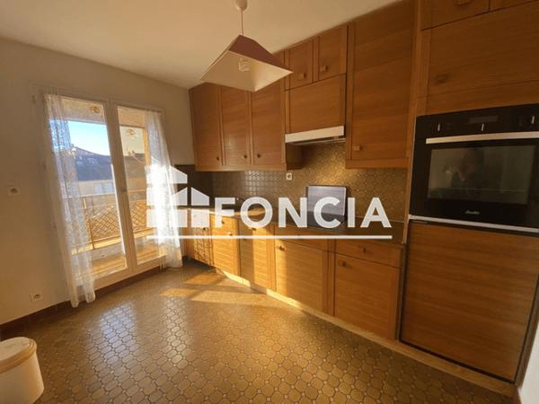 Location Appartement 2 pièces 63.59 m² - 61 RUE CARNOT Poitiers 86000
