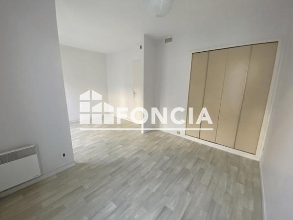 Location Appartement 2 pièces 63.59 m² - 61 RUE CARNOT Poitiers 86000