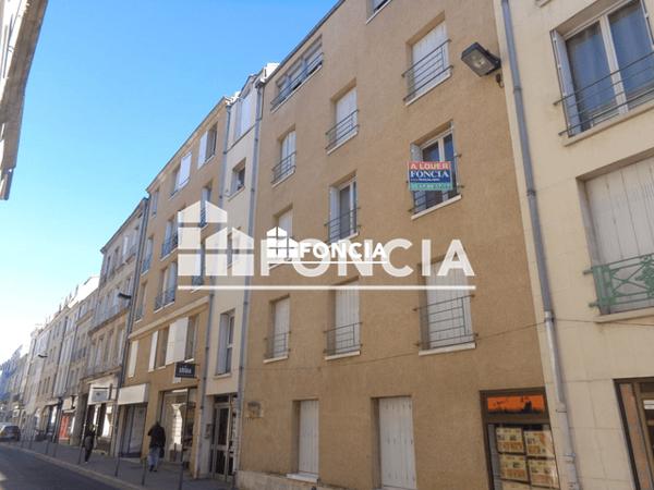 Location Appartement 2 pièces 63.59 m² - 61 RUE CARNOT Poitiers 86000