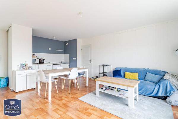 Appartement à louer 2 pièces 45.72m² Beuvrages (59192)