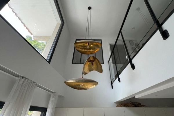 À cinq minutes du centre-ville?