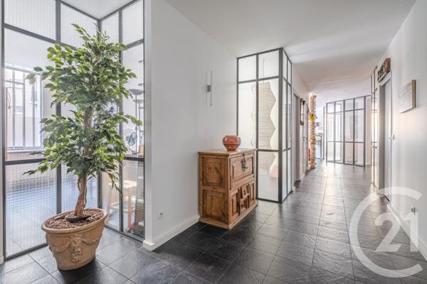 Immeuble à vendre  494 m2 PARIS - 75013