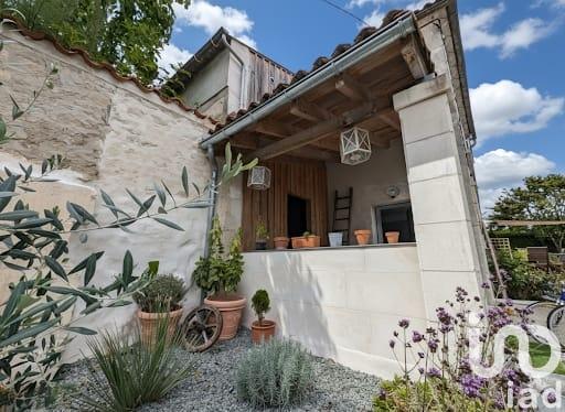 Maison à vendre 4 pièces 113 m² Bourg-Charente
