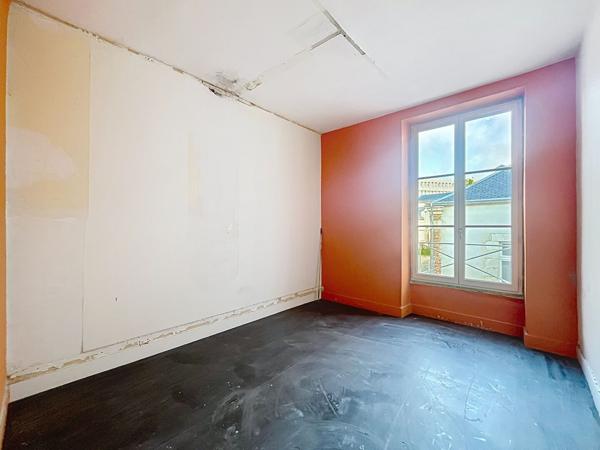 Appartement Orleans 4 pièces 98.87 m2 à aménager