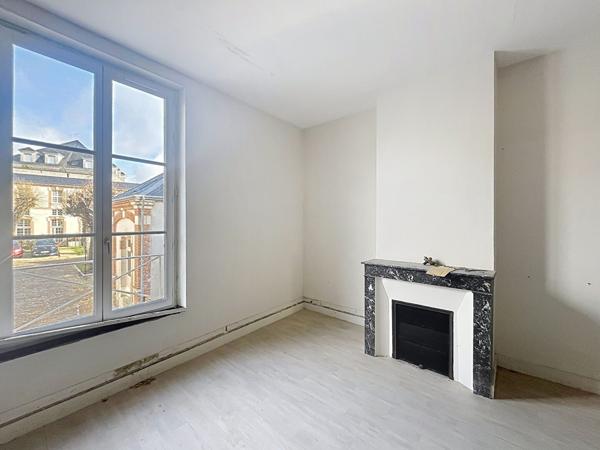 Appartement Orleans 4 pièces 98.87 m2 à aménager