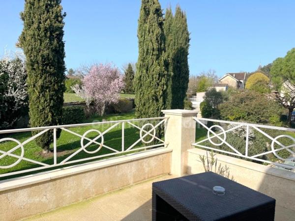 Hôtel Moderne *** Avec restaurant et (licence 4) à vendre à l’entrée de Cognac direction Angoulême 1 290 000 € | 1016 m² CHATEAUBERNARD (16)
