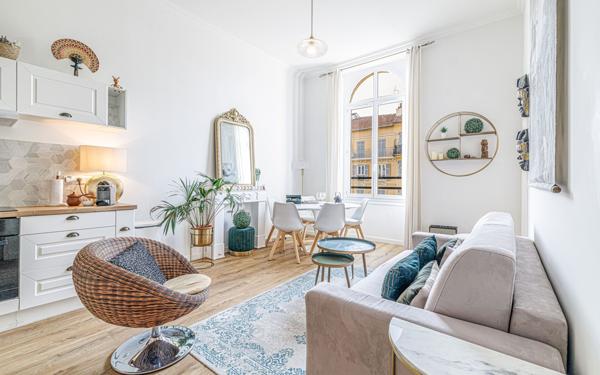 Appartement à vendre    3 pièces • 49,30 m2 Nice