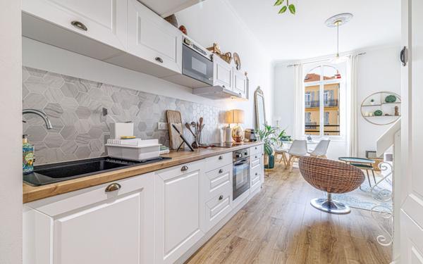 Appartement à vendre    3 pièces • 49,30 m2 Nice