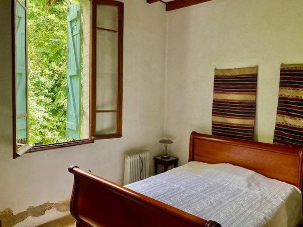 MAISON A RENOVER SUR TERRAIN DE 13960 m2