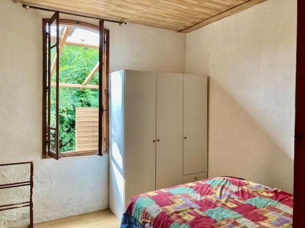 MAISON A RENOVER SUR TERRAIN DE 13960 m2