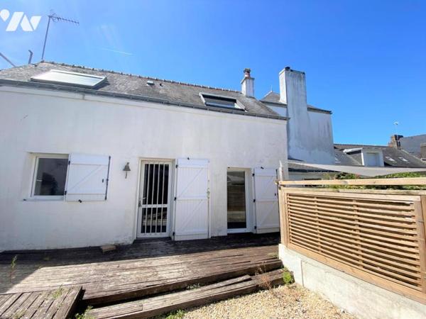 MAISON  AVEC UNE DEPENDANCE À VENDRE EN PLEIN CŒUR DE LOCMARIAQUER 