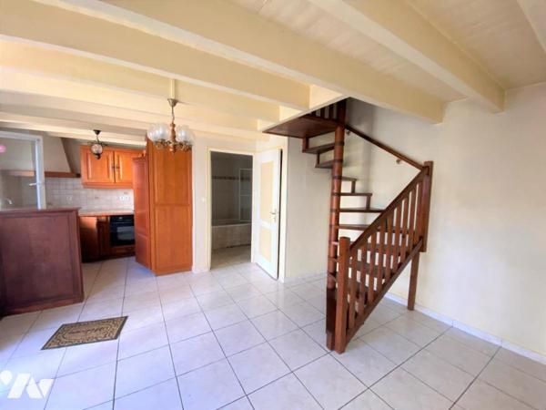 MAISON  AVEC UNE DEPENDANCE À VENDRE EN PLEIN CŒUR DE LOCMARIAQUER 