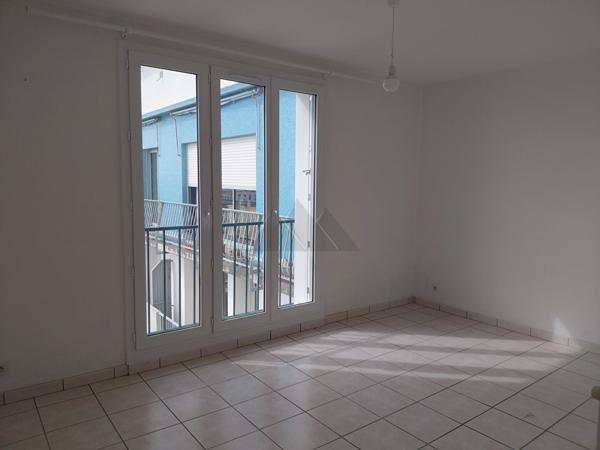 A LOUER BREST TOUR TANGUY APPARTEMENT VUE MER