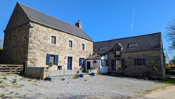 Magnifique propriété en pierre de 246 m² avec piscine intérieure et verger